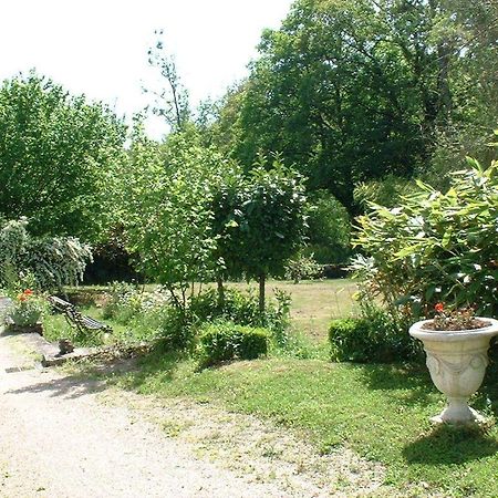 Domaine De La Dame De Lauriere Solignac Exterior photo