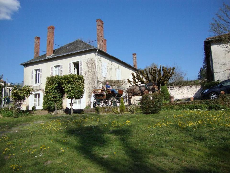 Domaine De La Dame De Lauriere Solignac Exterior photo